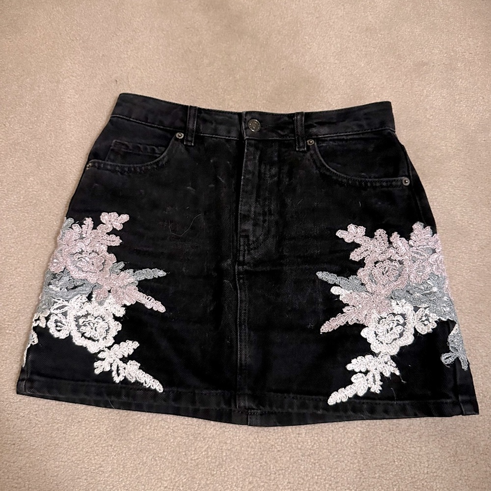 Topshop embroidered skirt